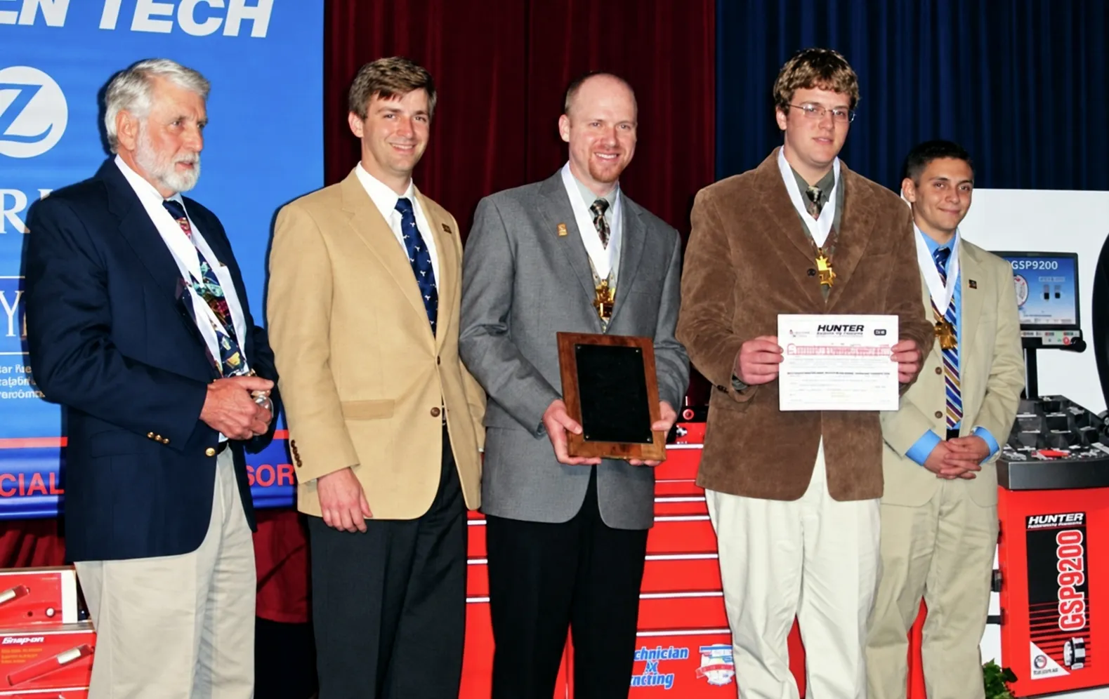 Jon Dethardt and Sam Thiel accepting top honors at the 2007 National Automotive Technology Competition